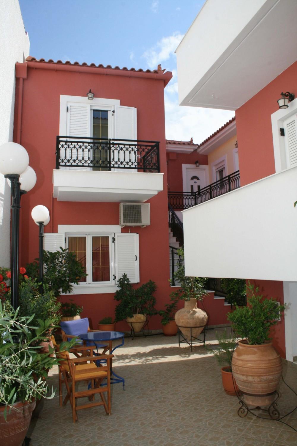 Vasilis Apartments エルミオニ エクステリア 写真